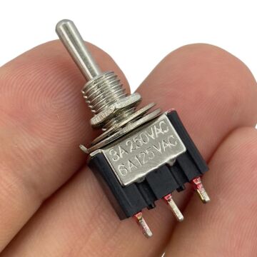 IC-140 Toggle Switch ON-OFF-ON Ø6mm MTS-103 3 Pin